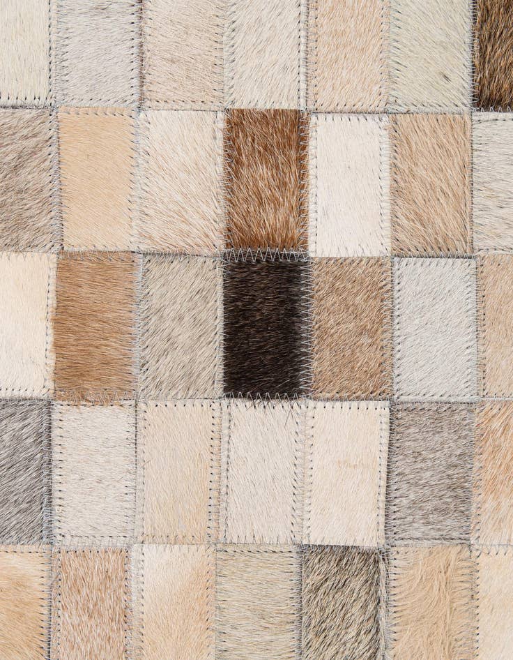 Detail image of  5' 1 x 8' Cowhide - Patchwork Rug