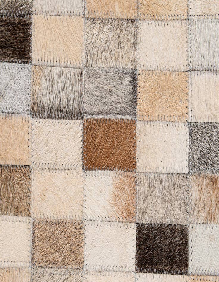 Detail image of  5' 3 x 8' Cowhide - Patchwork Rug