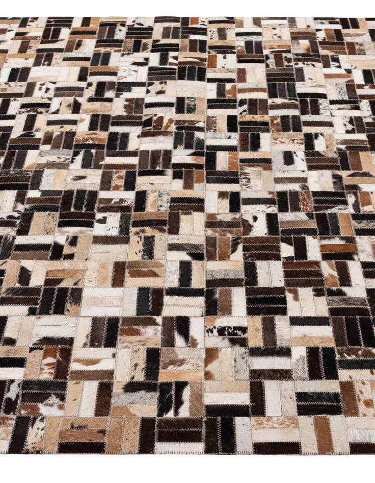 Detail image of  5' x 7' 11 Cowhide - Patchwork Rug