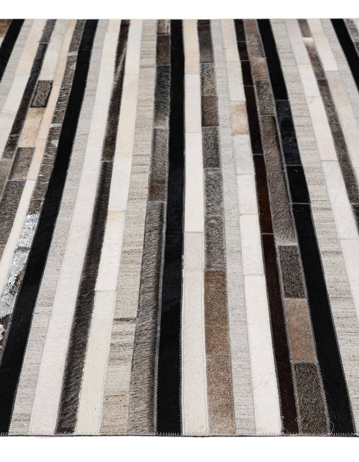 Detail image of  5' x 7' 11 Cowhide - Patchwork Rug