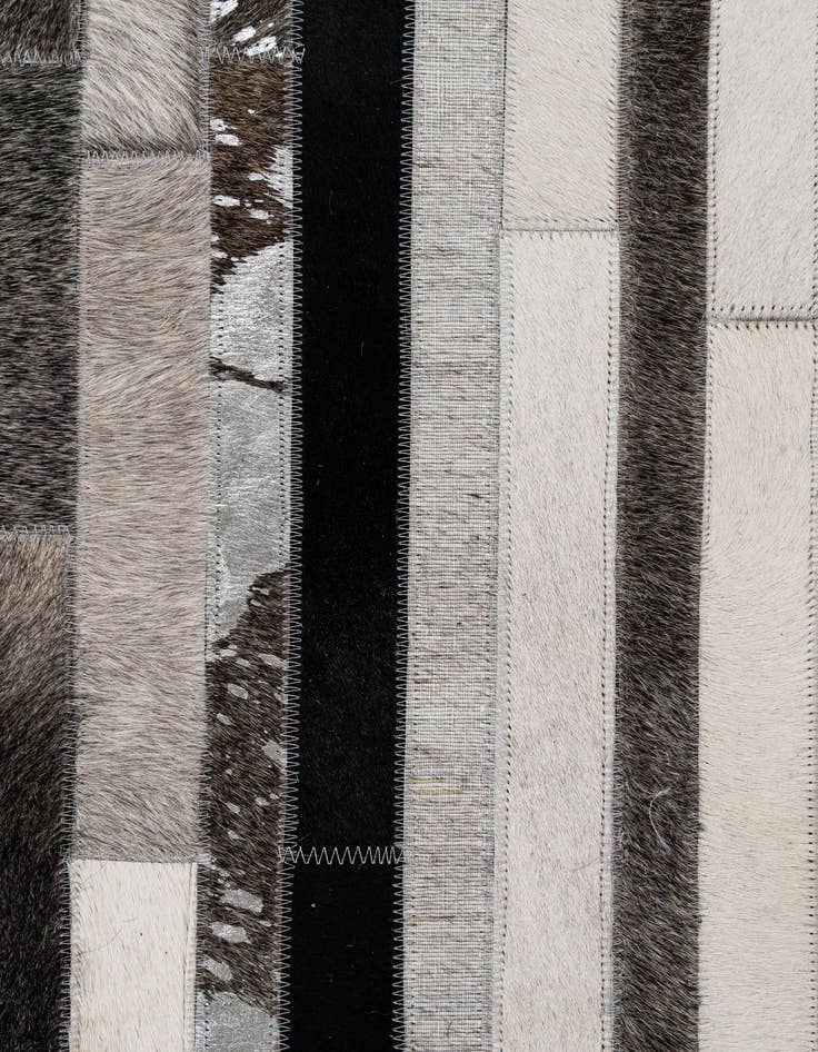Detail image of  5' x 7' 11 Cowhide - Patchwork Rug