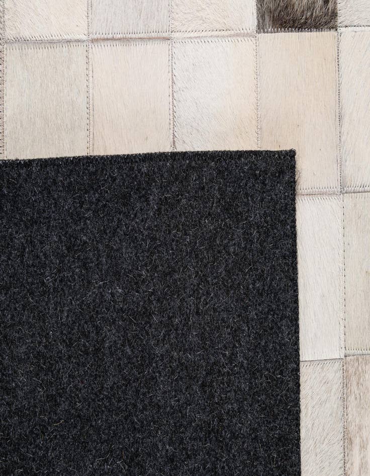 Detail image of  5' x 7' 10 Cowhide - Patchwork Rug