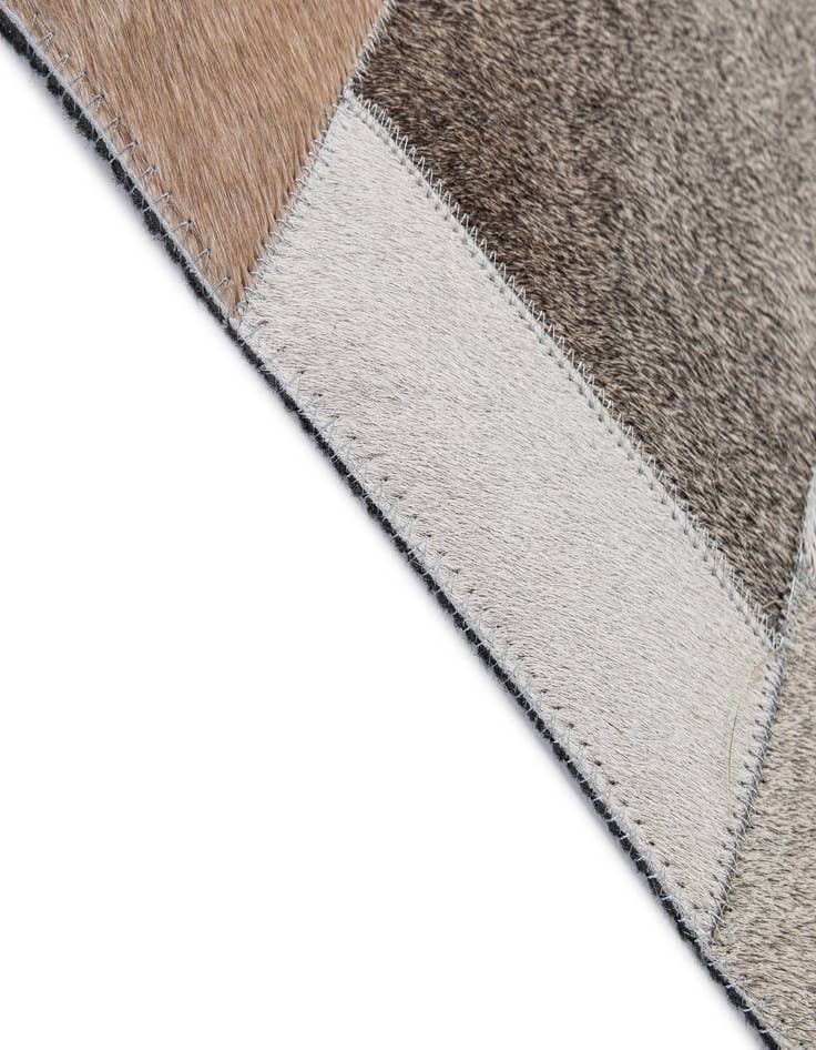 Detail image of  5' 1 x 8' Cowhide - Patchwork Rug