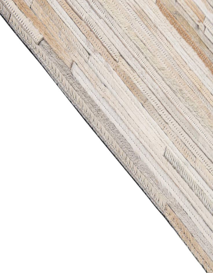 Detail image of  5' 1 x 8' Cowhide - Patchwork Rug