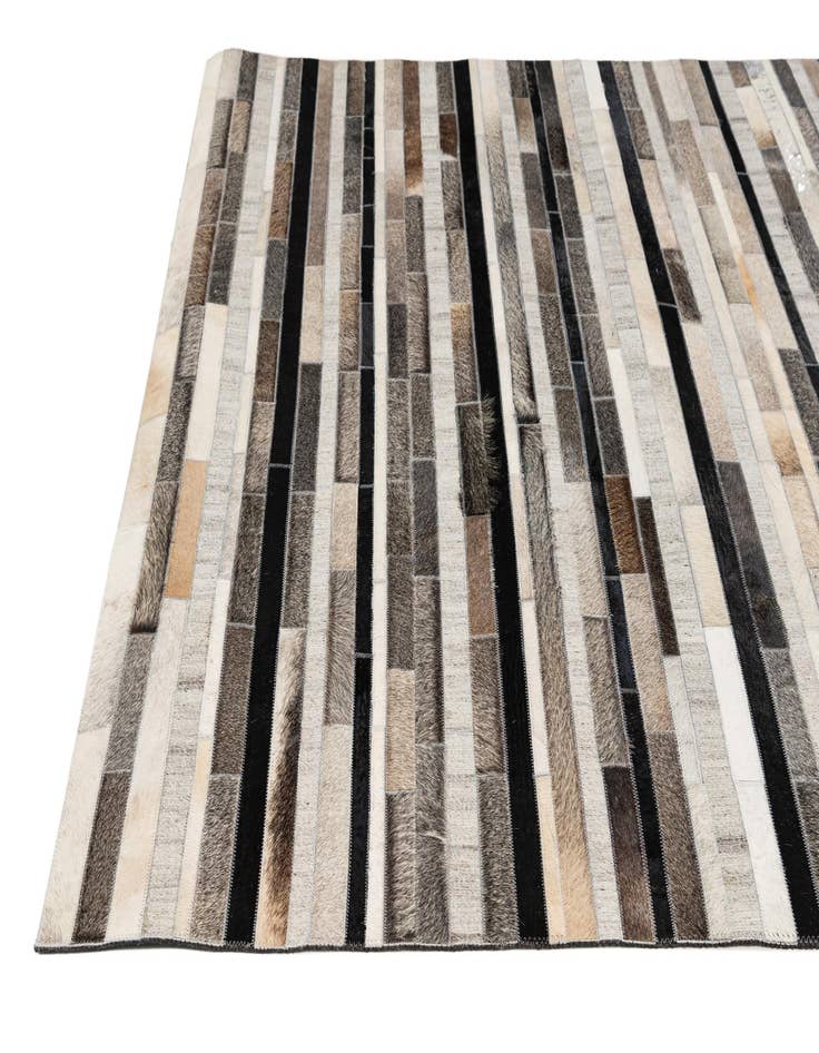 Detail image of  5' 1 x 8' Cowhide - Patchwork Rug