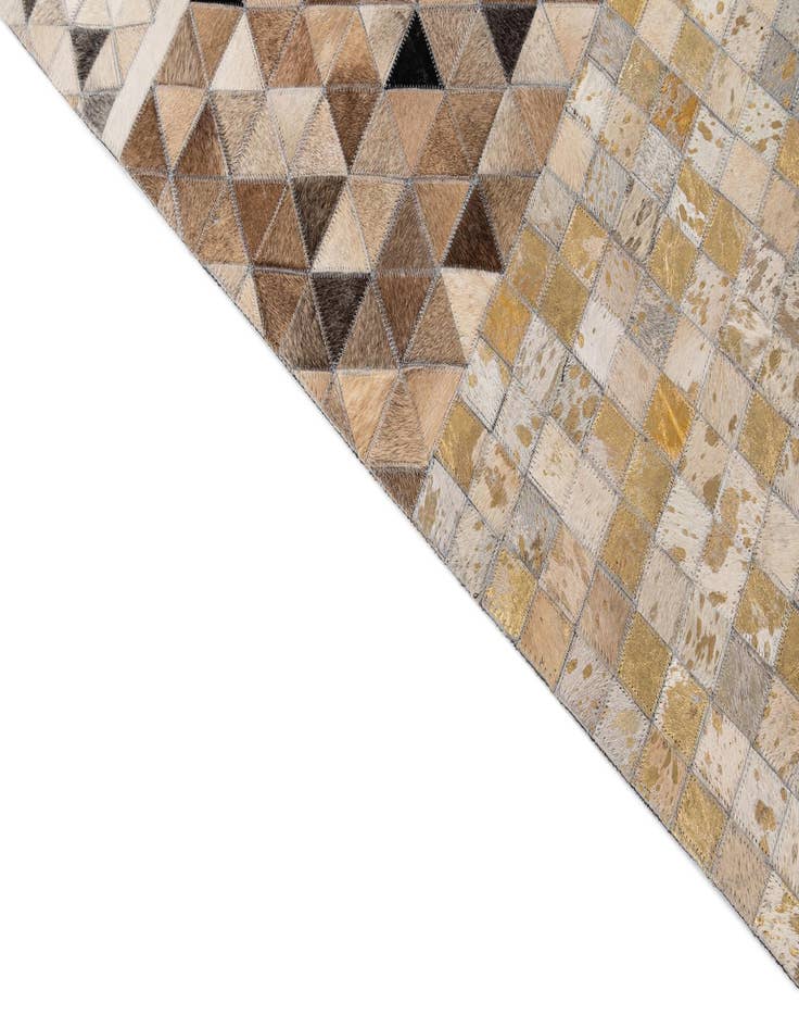 Detail image of  5' 2 x 8' Cowhide - Patchwork Rug