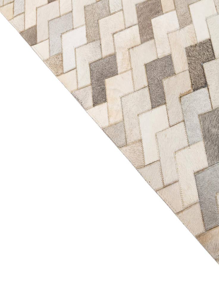 Detail image of  5' 2 x 8' Cowhide - Patchwork Rug