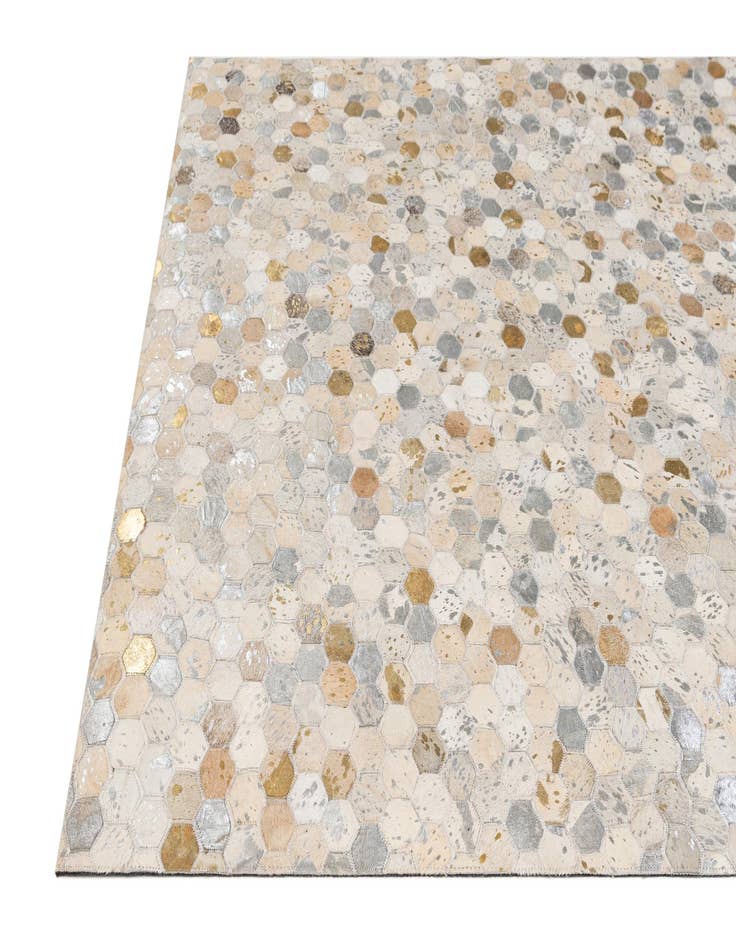 Detail image of  5' 1 x 8' Cowhide - Patchwork Rug