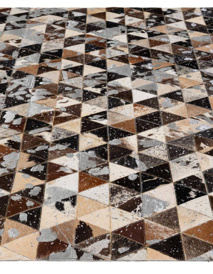 Detail image of  4' 11 x 8' Cowhide - Patchwork Rug