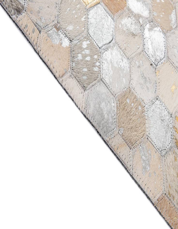 Detail image of  5' x 7' 11 Cowhide - Patchwork Rug