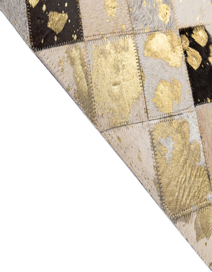 Detail image of  5' x 7' 10 Cowhide - Patchwork Rug