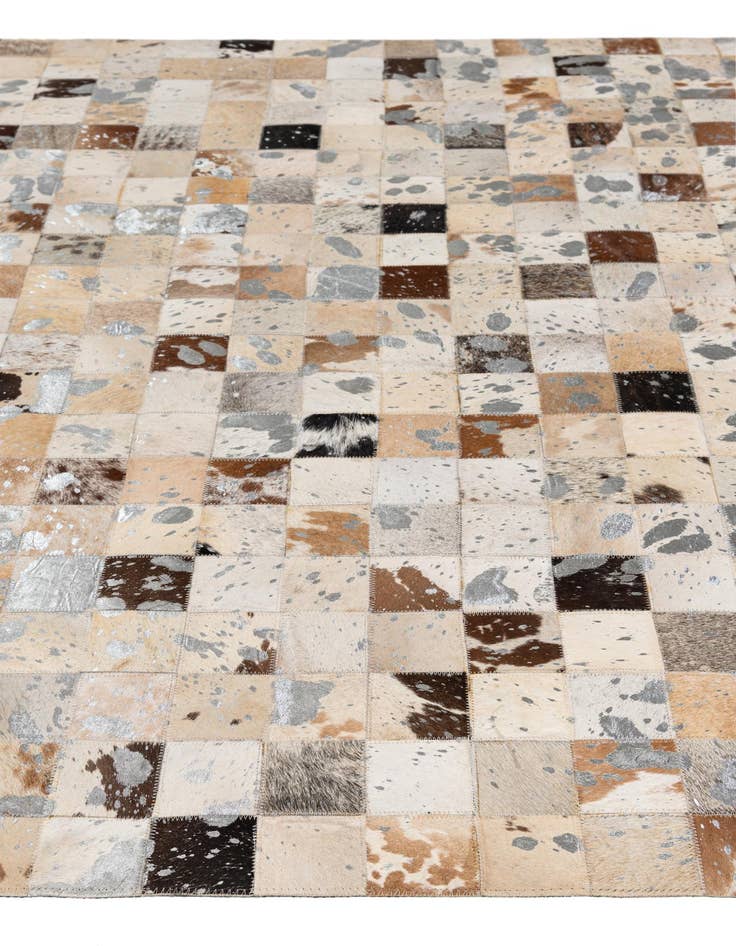 Detail image of  5' 2 x 8' Cowhide - Patchwork Rug