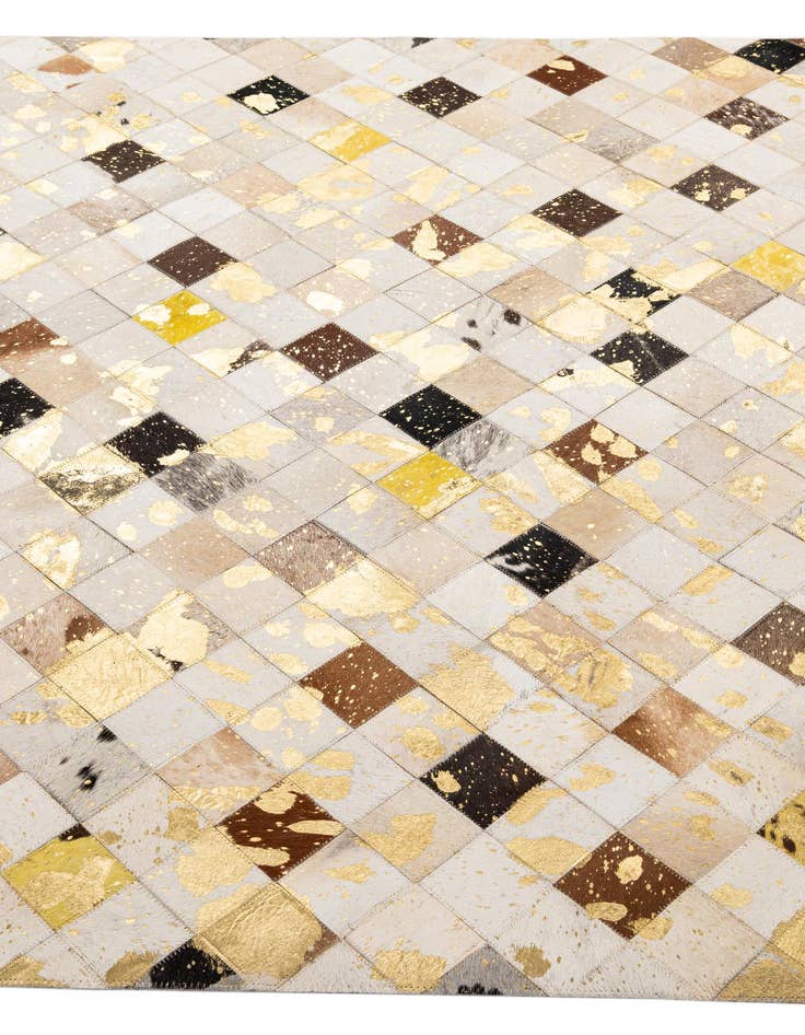 Detail image of  5' x 7' 9 Cowhide - Patchwork Rug