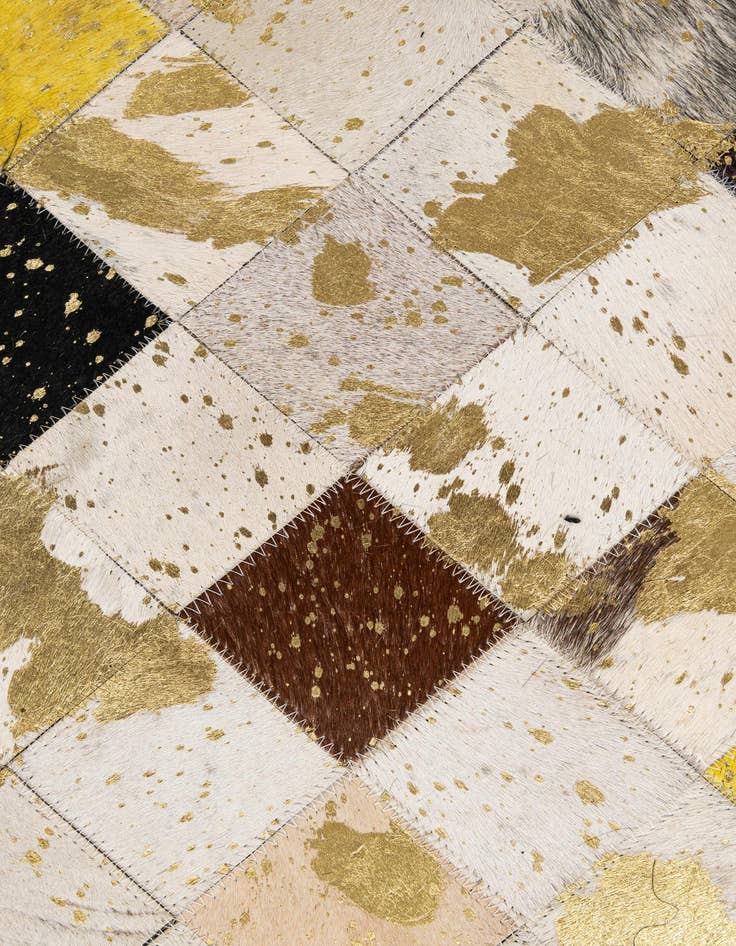 Detail image of  5' x 7' 9 Cowhide - Patchwork Rug