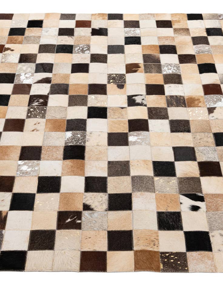 Detail image of  5' 1 x 8' Cowhide - Patchwork Rug