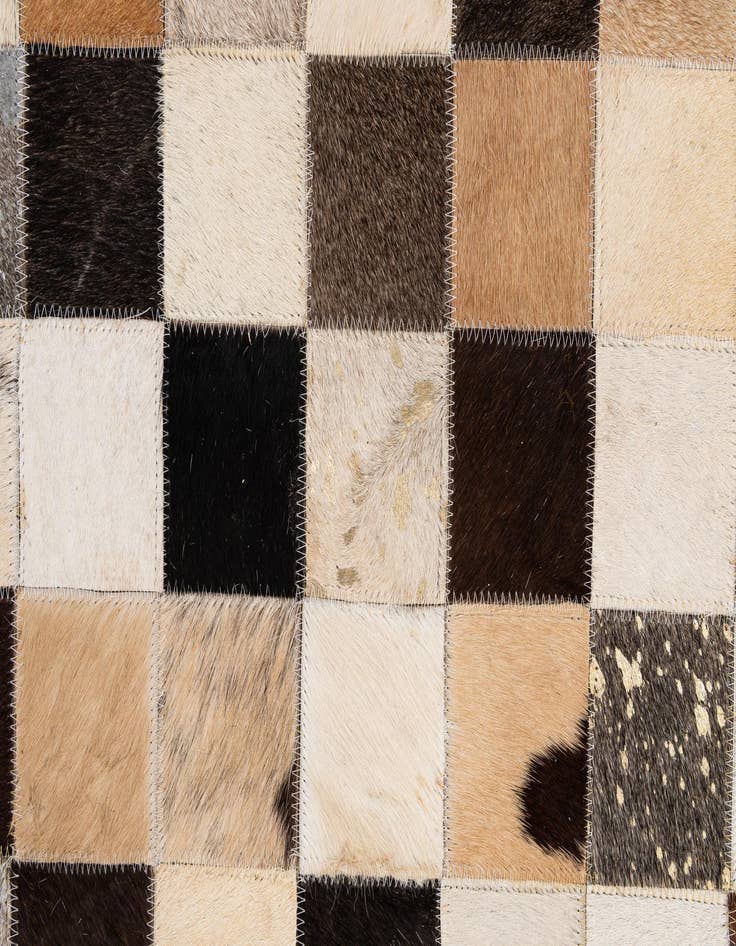 Detail image of  5' 1 x 8' Cowhide - Patchwork Rug