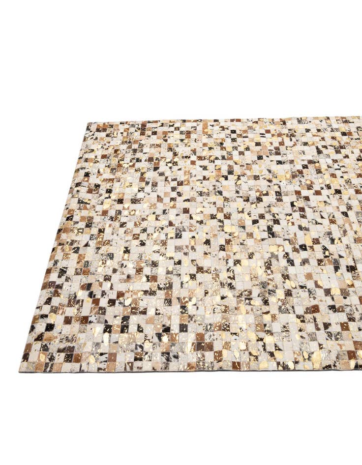 Detail image of  5' 1 x 8' Cowhide - Patchwork Rug