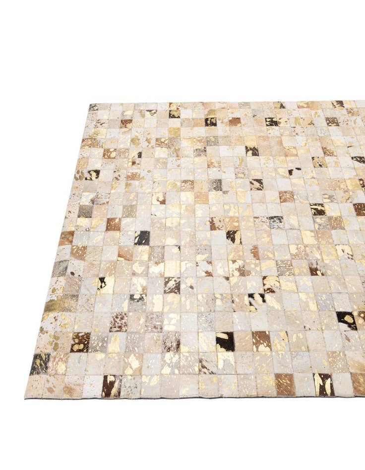 Detail image of  5' 2 x 8' Cowhide - Patchwork Rug