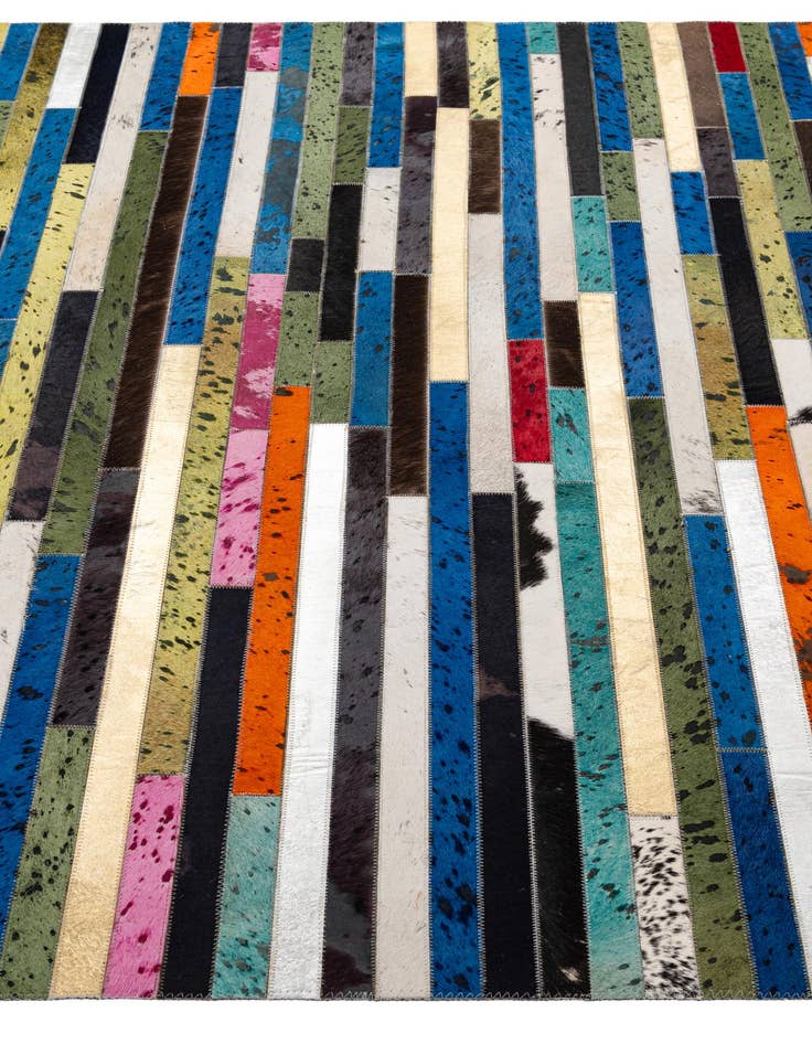 Detail image of  5' 1 x 7' 11 Cowhide - Patchwork Rug