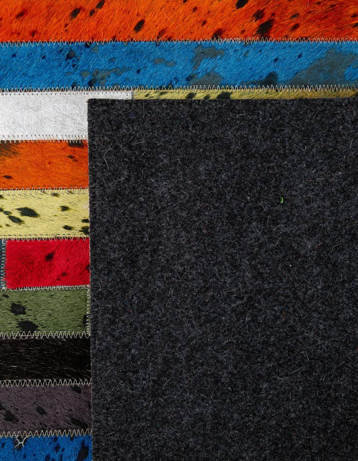 Detail image of  5' 1 x 8' Cowhide - Patchwork Rug