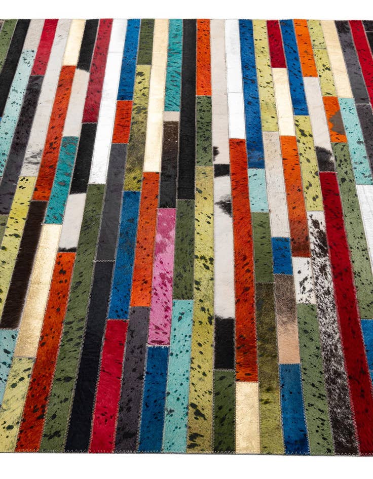 Detail image of  5' 1 x 8' Cowhide - Patchwork Rug