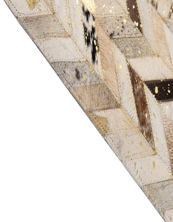 Detail image of  5' 2 x 8' Cowhide - Patchwork Rug