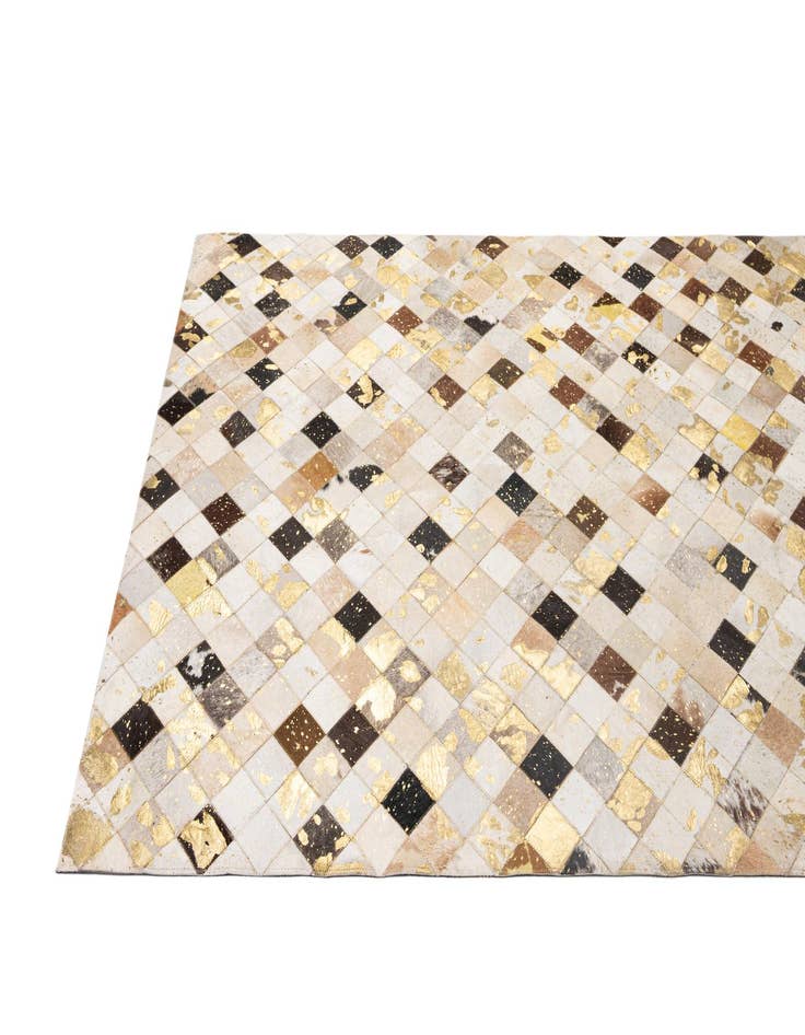 Detail image of  5' 1 x 8' Cowhide - Patchwork Rug