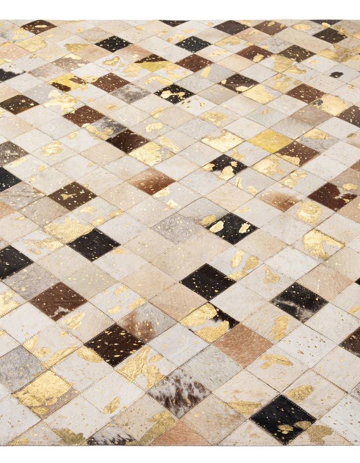 Detail image of  5' 1 x 8' Cowhide - Patchwork Rug