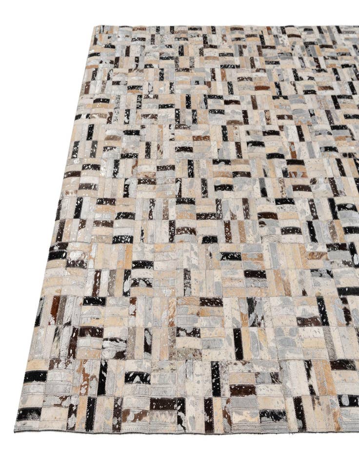 Detail image of  4' 11 x 7' 11 Cowhide - Patchwork Rug