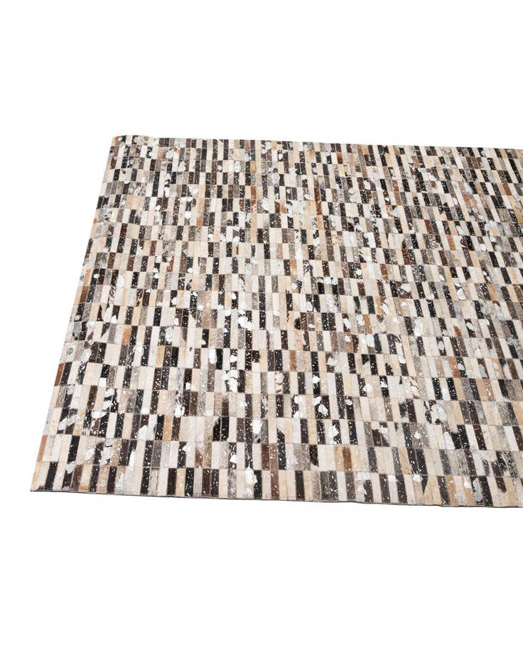 Detail image of  5' 2 x 8' Cowhide - Patchwork Rug