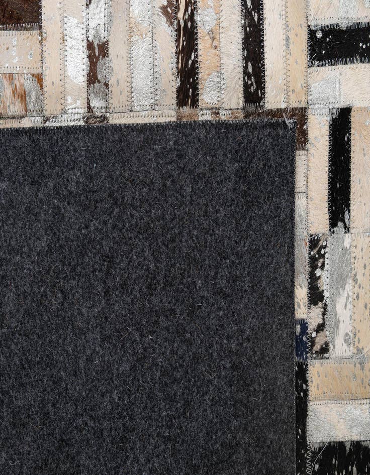 Detail image of  5' x 7' 10 Cowhide - Patchwork Rug