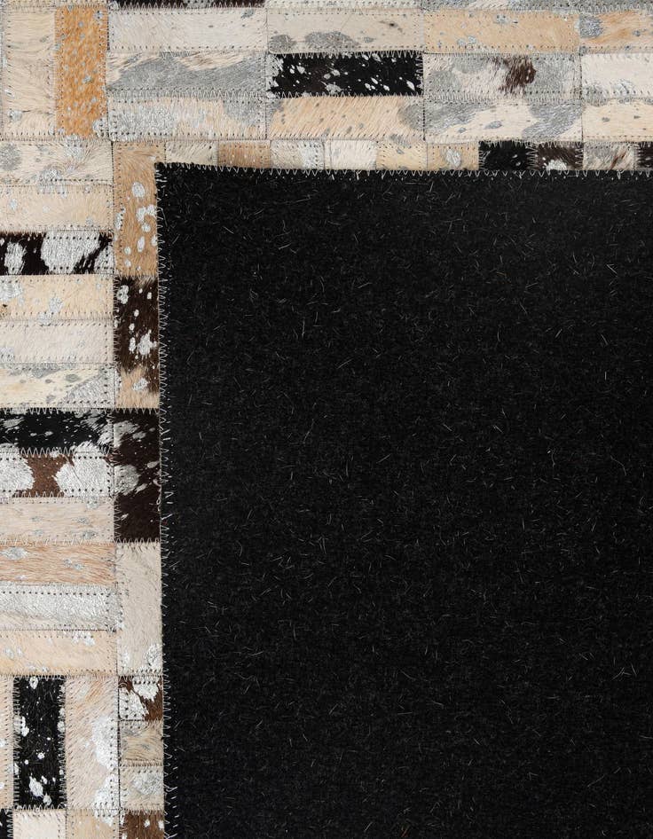 Detail image of  5' x 8' Cowhide - Patchwork Rug