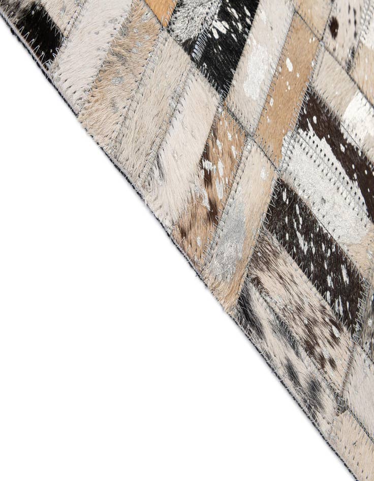 Detail image of  5' x 8' 1 Cowhide - Patchwork Rug