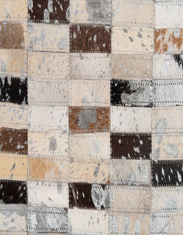 Detail image of  5' x 7' 11 Cowhide - Patchwork Rug