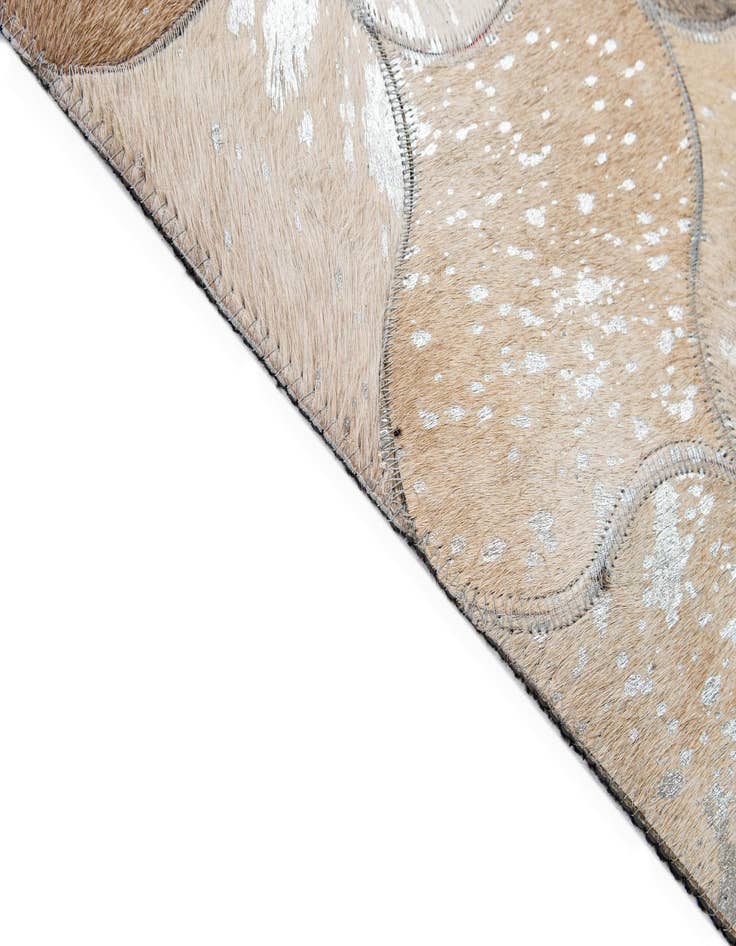 Detail image of  5' x 8' 3 Cowhide - Patchwork Rug