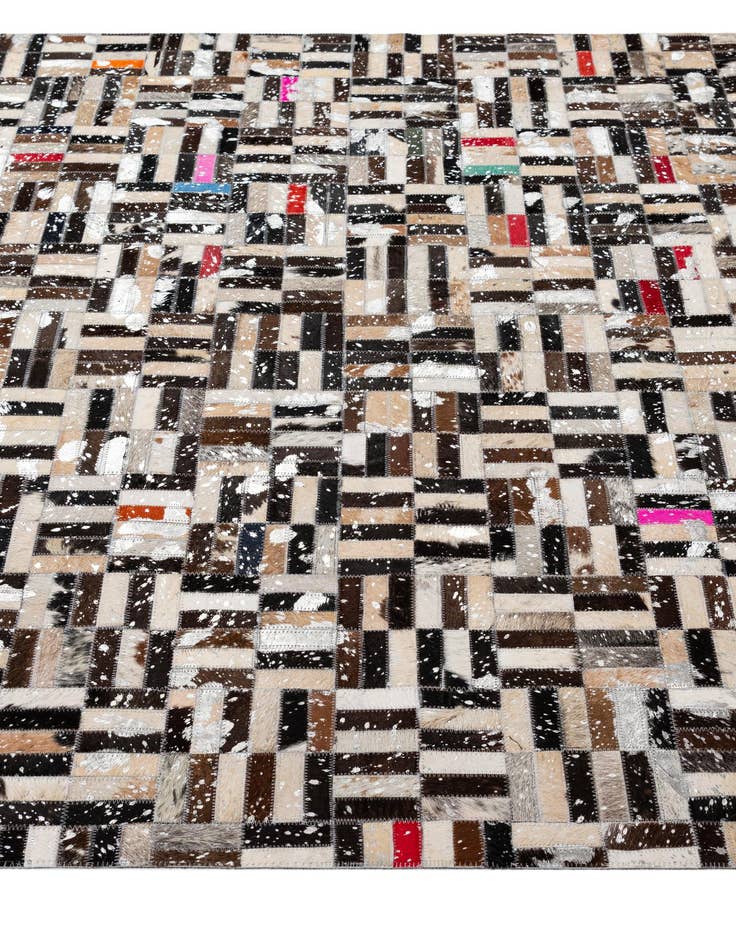 Detail image of  5' 2 x 8' Cowhide - Patchwork Rug