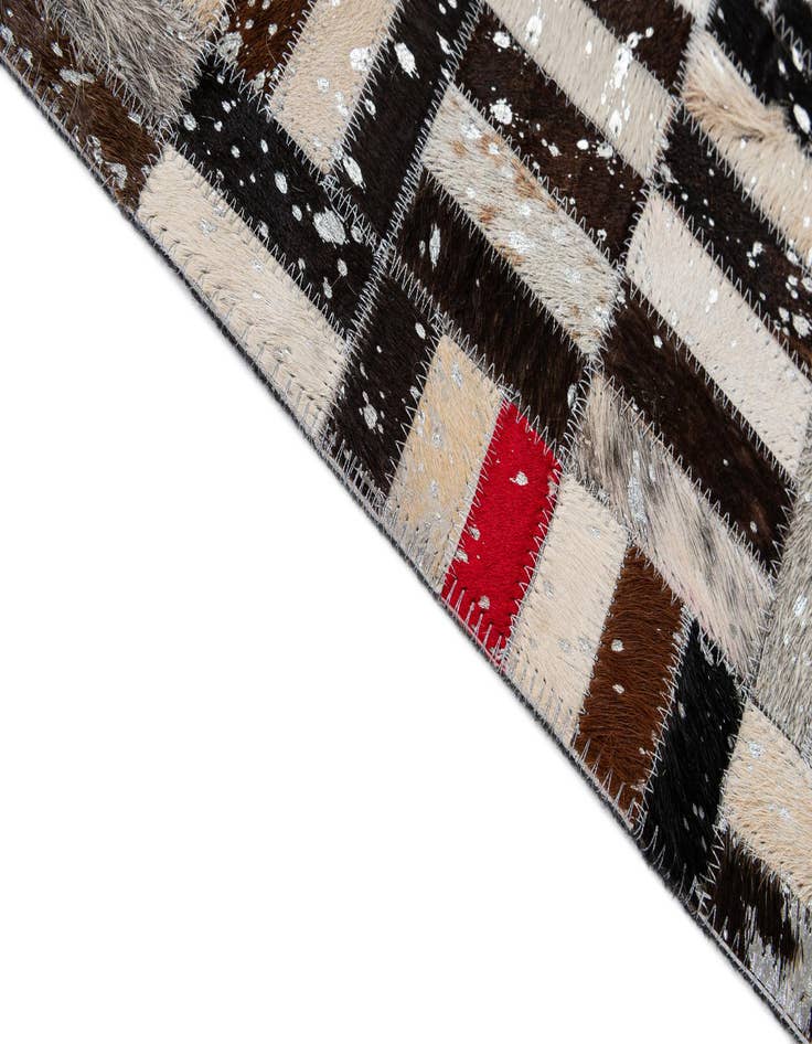 Detail image of  5' 2 x 8' Cowhide - Patchwork Rug