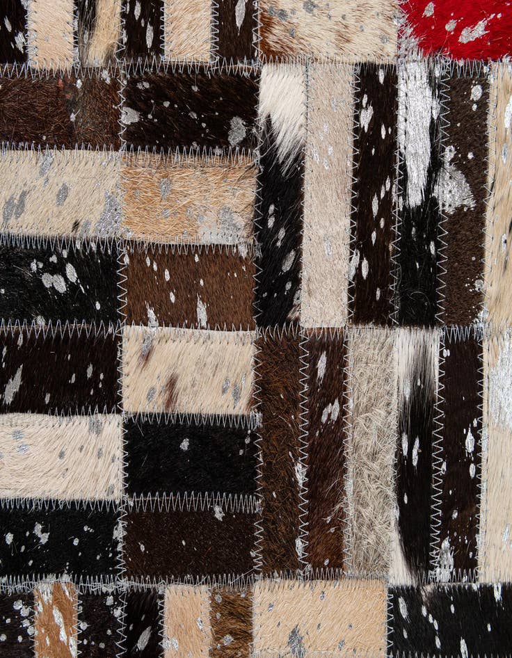 Detail image of  5' 2 x 8' Cowhide - Patchwork Rug