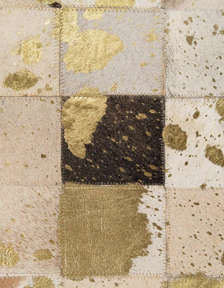 Detail image of  4' 11 x 7' 11 Cowhide - Patchwork Rug