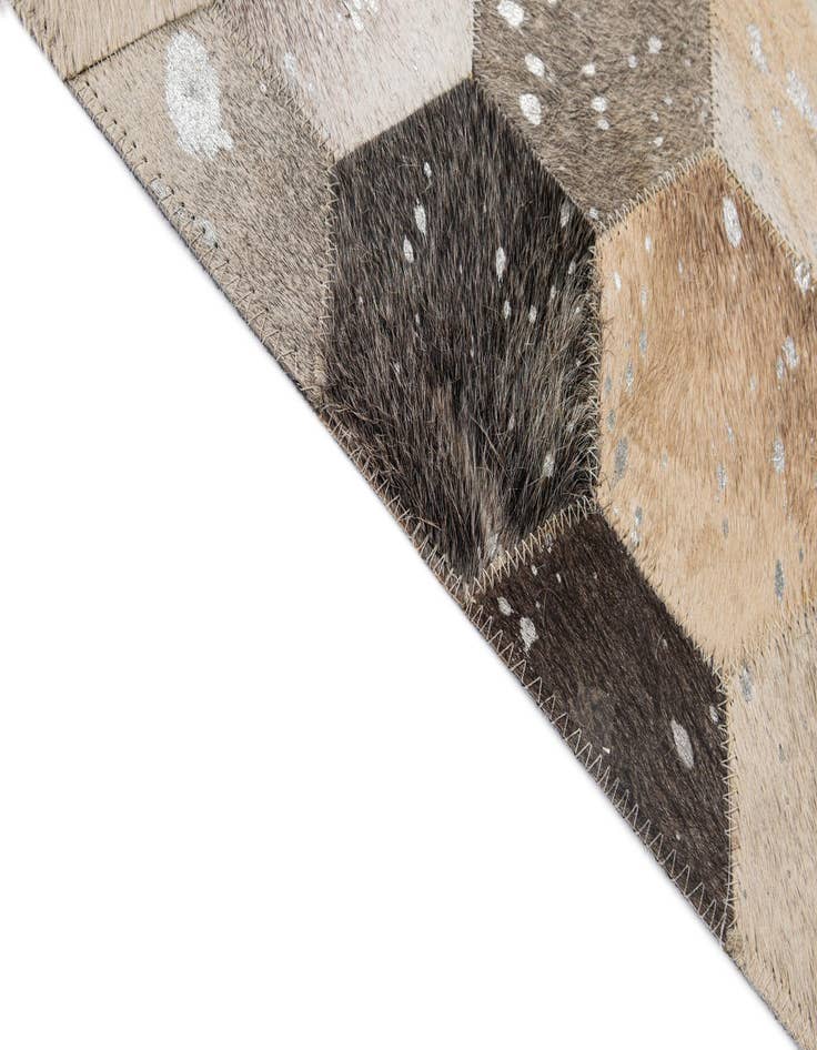 Detail image of  5' 1 x 8' Cowhide - Patchwork Rug
