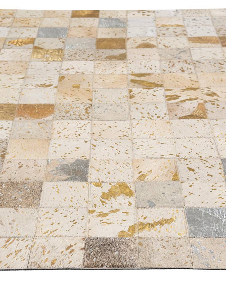 Detail image of  5' x 7' 10 Cowhide - Patchwork Rug