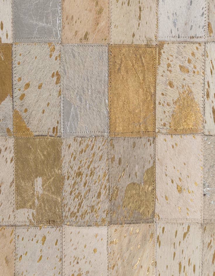 Detail image of  5' x 7' 10 Cowhide - Patchwork Rug