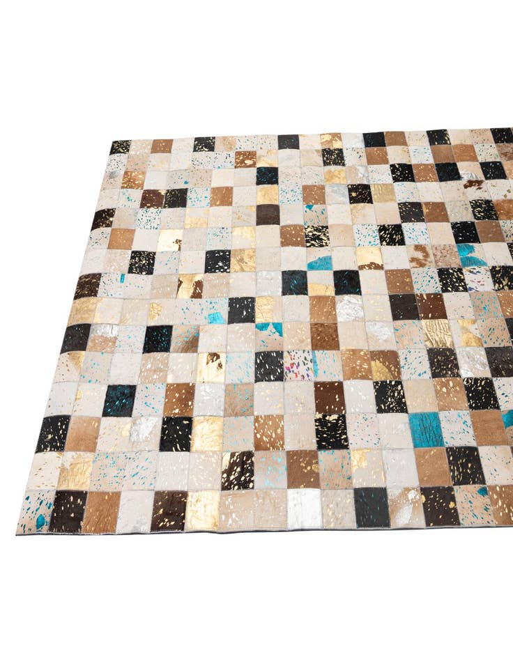 Detail image of  5' x 7' 11 Cowhide - Patchwork Rug
