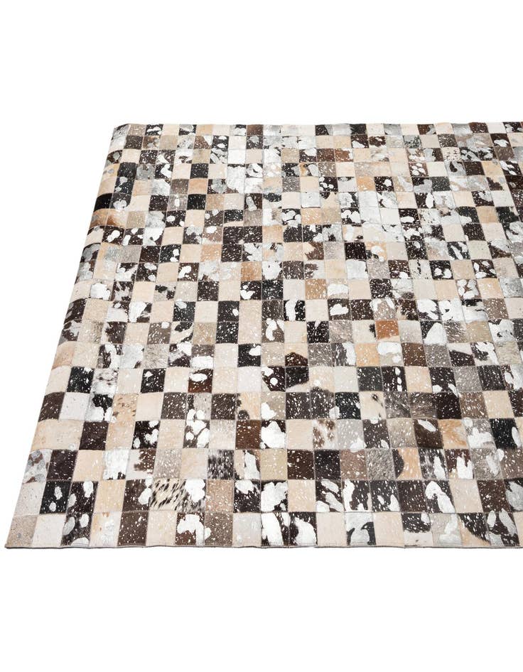 Detail image of  5' 1 x 8' Cowhide - Patchwork Rug