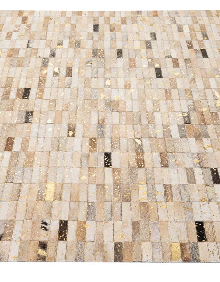 Detail image of  5' 2 x 8' Cowhide - Patchwork Rug