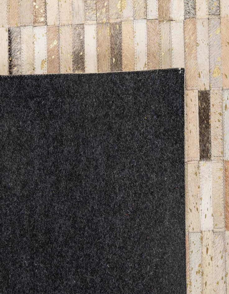 Detail image of  5' 2 x 8' Cowhide - Patchwork Rug