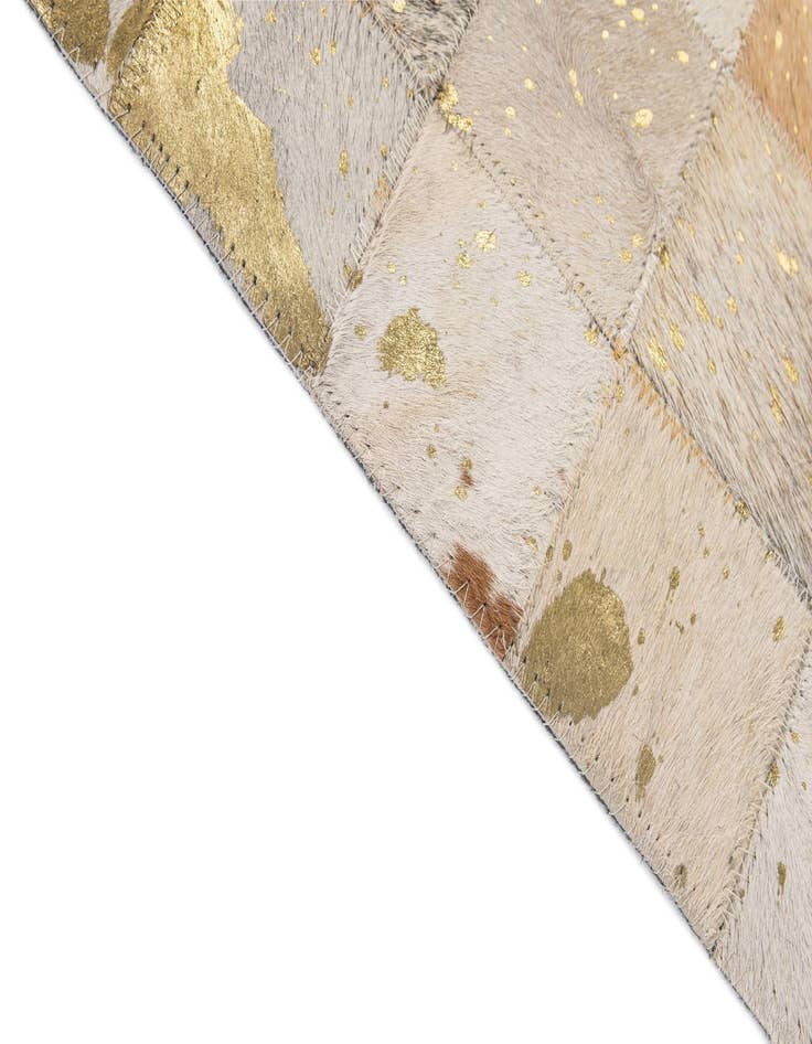 Detail image of  5' 3 x 8' Cowhide - Patchwork Rug