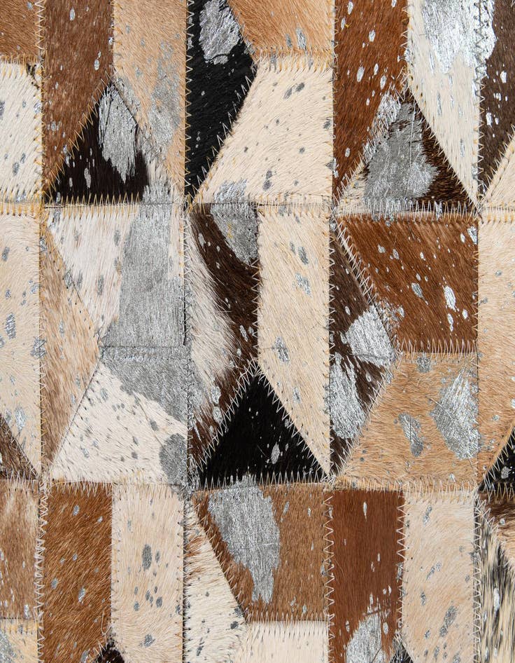 Detail image of  5' 1 x 8' Cowhide - Patchwork Rug