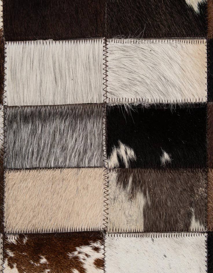 Detail image of  5' 3 x 8' Cowhide - Patchwork Rug
