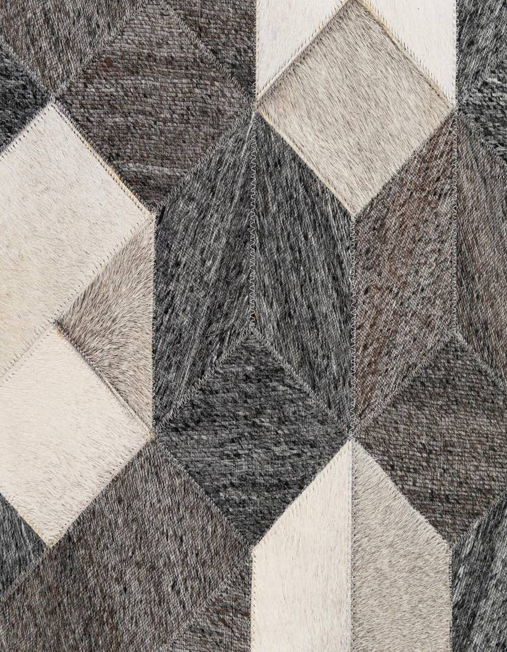 Detail image of  5' 3 x 8' Cowhide - Patchwork Rug